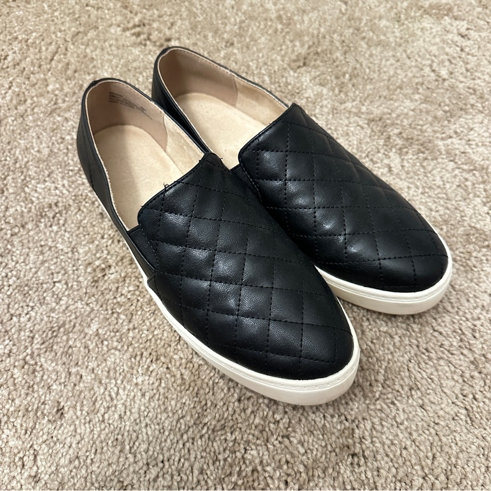 women’s flats